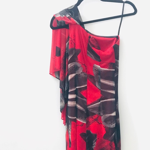 Le Chateau one shoulder dress - Picture 3 of 5